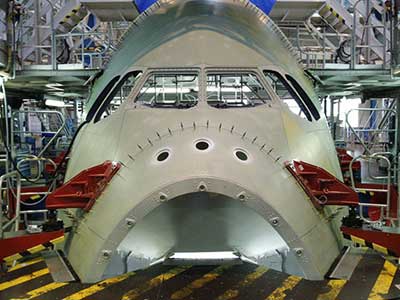 Vis et fixations pour cellules et équipements aéronautiques